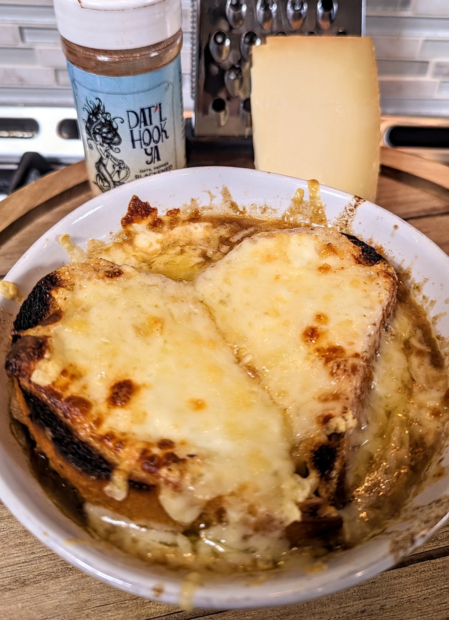 Dat’l Hook Ya French Onion Soup