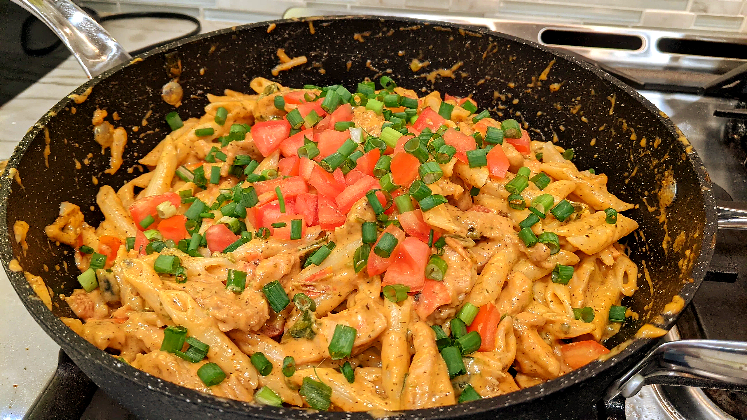 Dat’l Hook Ya Blackened Chicken Penne